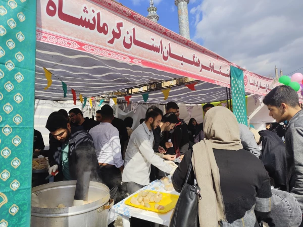 برپایی موکب فرهنگی - پذیرایی در مراسم شادپیمایی جشن بزرگ نیمه شعبان 12