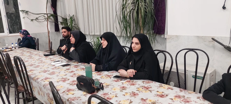 محفل صمیمی ریاست پردیس شهید صدوقی با دانشجومعلمان 7