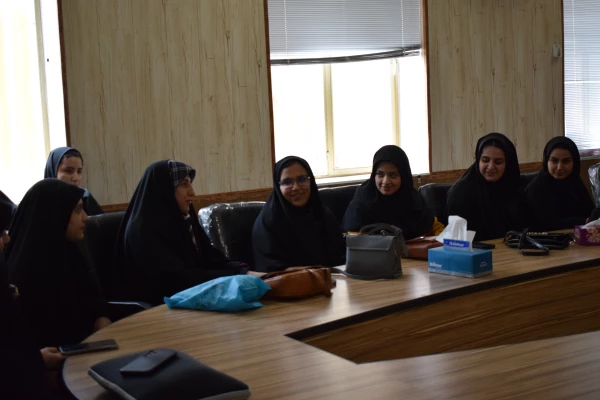 تجلیل از دانشجومعلمان یاوران رسانه دانشگاه فرهنگیان کرمانشاه
 11