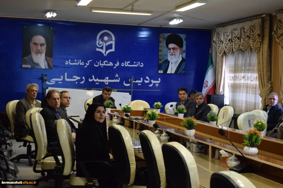 برگزاری کارگاه آموزشی تشریح آیین نامه های ترفیع، ارتقا و تبدیل وضعیت اعضای هیات علمی 10