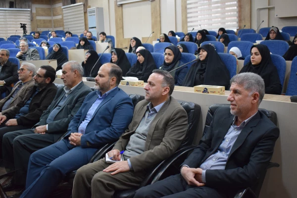 تجلیل از رئیس، معاون و استاد دانشگاه فرهنگیان در مراسم اساتید جهادگر 9