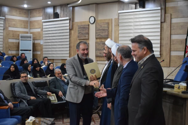 تجلیل از رئیس، معاون و استاد دانشگاه فرهنگیان در مراسم اساتید جهادگر 28