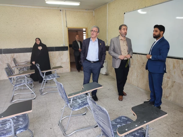 بازدید ریاست دانشگاه از سایت قدیم پردیس شهید صدوقی 5