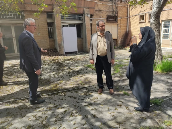 بازدید ریاست دانشگاه از سایت قدیم پردیس شهید صدوقی 9