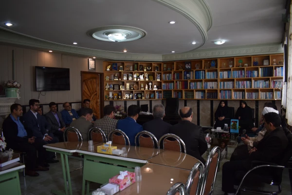 دیدار اعضای هیئت رئیسه دانشگاه فرهنگیان کرمانشاه با مدیر کل آموزش و پرورش استان 11