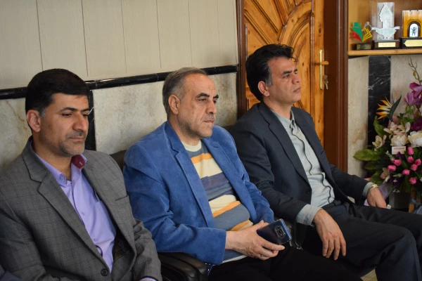 دیدار اعضای هیئت رئیسه دانشگاه فرهنگیان کرمانشاه با مدیر کل آموزش و پرورش استان 6