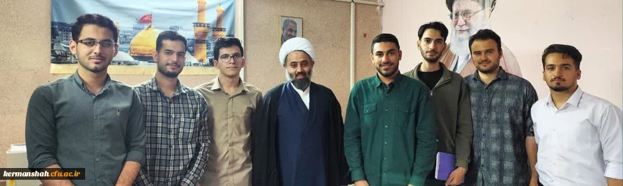 دیدار مسئول مسئول نهاد نمایندگی مقام معظم رهبری در دانشگاه با دانشجو معلمان 2