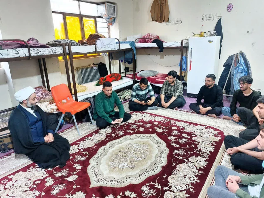 دیدار مسئول مسئول نهاد نمایندگی مقام معظم رهبری در دانشگاه با دانشجو معلمان 5