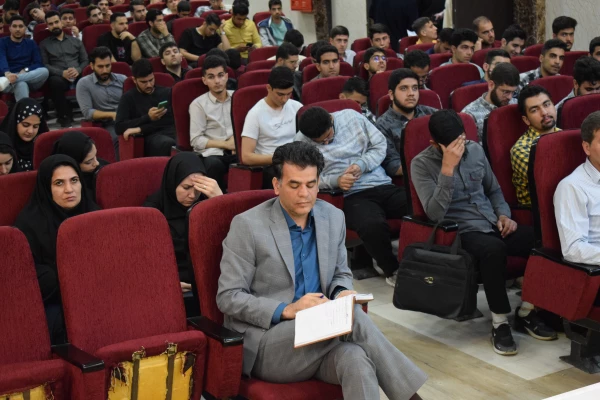 برگزاری همایش گرامیداشت روز روانشناس و تجلیل از فعالین حوزه مشاوره 13