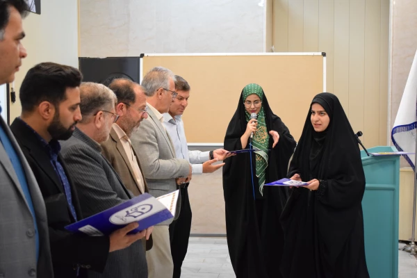 برگزاری همایش گرامیداشت روز روانشناس و تجلیل از فعالین حوزه مشاوره 22