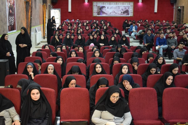 برگزاری همایش گرامیداشت روز روانشناس و تجلیل از فعالین حوزه مشاوره 14