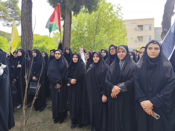 تجمع اعتراضی دانشجویان پردیس شهید صدوقی در محکومیت جنایات رژیم صهیونیستی 5