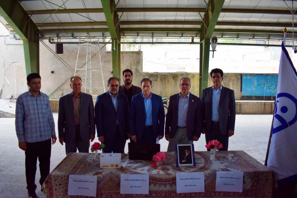 برپایی میز خدمت دانشگاه فرهنگیان کرمانشاه در محل مسجد جامع کرمانشاه 4