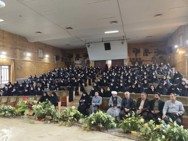 نشست توجیهی امور استخدامی و هسته گزینش آموزش و پرورش با دانشجو معلمان
 3