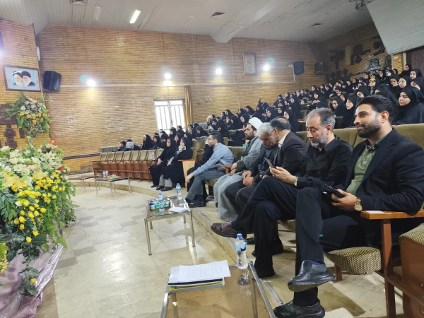 نشست توجیهی امور استخدامی و هسته گزینش آموزش و پرورش با دانشجو معلمان
 2