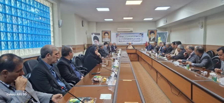 دیدار هیئت رئیسه دانشگاه فرهنگیان و مدیران ادارات آموزش وپرورش استان کرمانشاه با نماینده ولی فقیه و امام جمعه کرمانشاه
 9