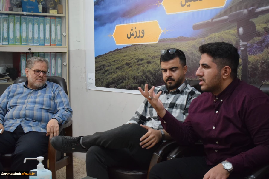  جلسه انتخاب دبیر شورای صنفی_رفاهی پردیس شهید رجایی کرمانشاه 
 5