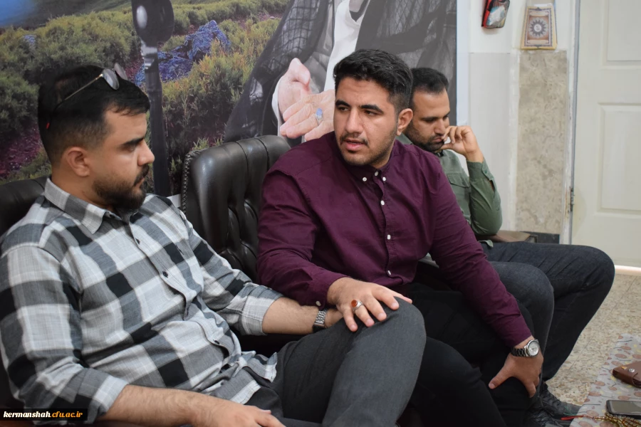  جلسه انتخاب دبیر شورای صنفی_رفاهی پردیس شهید رجایی کرمانشاه 
 7