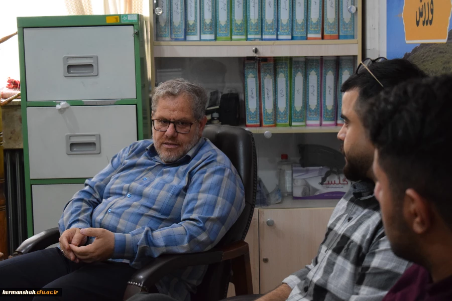  جلسه انتخاب دبیر شورای صنفی-رفاهی پردیس شهید رجایی کرمانشاه 
 5