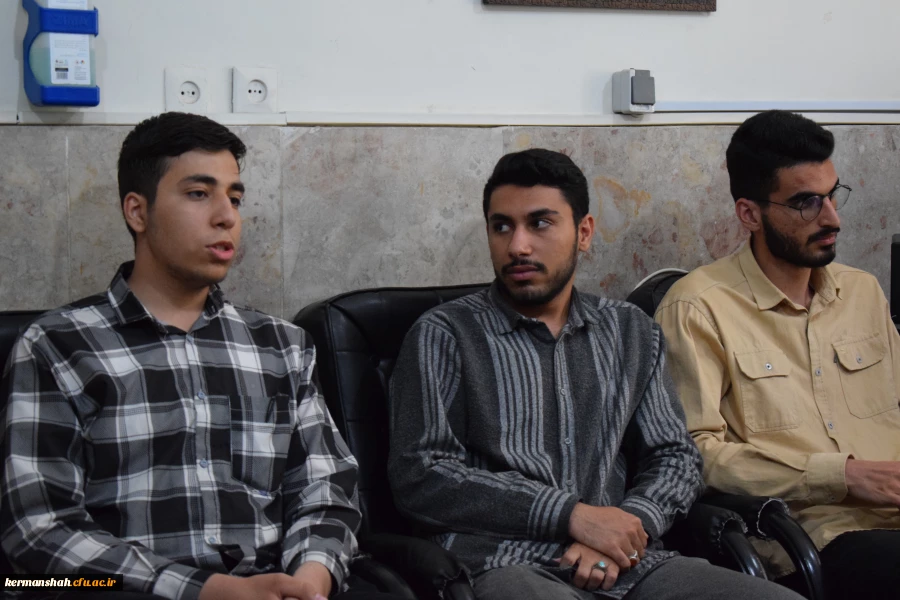  جلسه انتخاب دبیر شورای صنفی-رفاهی پردیس شهید رجایی کرمانشاه 
 8