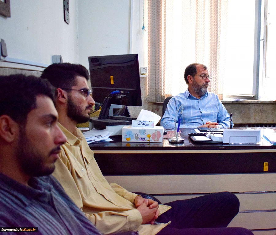  جلسه انتخاب دبیر شورای صنفی-رفاهی پردیس شهید رجایی کرمانشاه 
 12
