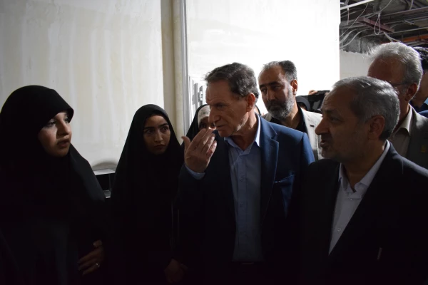 بازدید شبانه دکتر کاظمی وزیر آموزش وپرورش از دانشگاه فرهنگیان کرمانشاه 6