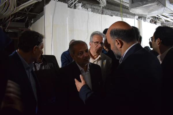 بازدید شبانه دکتر کاظمی وزیر آموزش وپرورش از دانشگاه فرهنگیان کرمانشاه 7