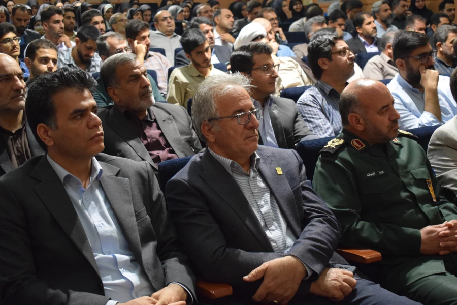 حضور ریاست و معاونان دانشگاه در آیین بزرگداشت سالروز عملیات بیت المقدس و حماسه فتح خرمشهر 8