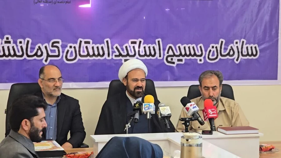  رونمایی از پوستر همایش ملی غدیر پژوهی(غدیر تا غدیر) و شعر کردی غدیر هیژا 3