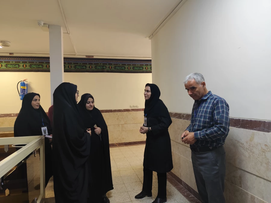 بازدید مدیر کل امور بانوان و خانواده استانداری از فرایند برگزاری ارزیابی تکمیلی داوطلبان ورود به دانشگاه 4