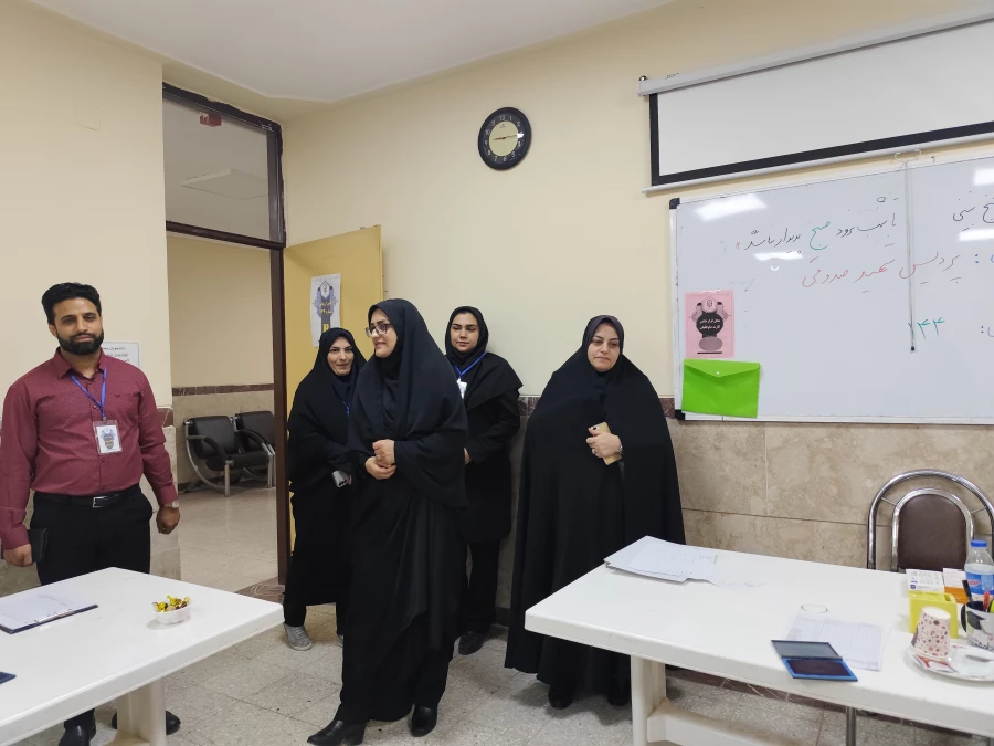 بازدید مدیر کل امور بانوان و خانواده استانداری از فرایند برگزاری ارزیابی تکمیلی داوطلبان ورود به دانشگاه 10