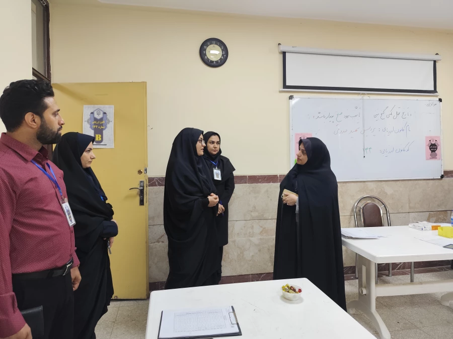 بازدید مدیر کل امور بانوان و خانواده استانداری از فرایند برگزاری ارزیابی تکمیلی داوطلبان ورود به دانشگاه 11