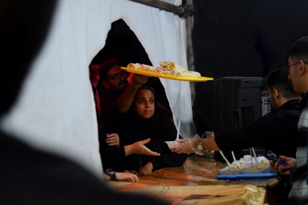 بازدید مسئول نهاد و معاون هماهنگی دانشگاه از موکب خدماتی - رفاهی شهدای دانشجو معلم 5