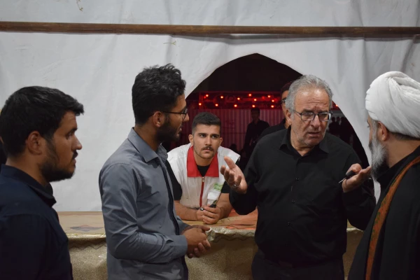 بازدید ریاست دانشگاه از موکب خدماتی - رفاهی شهدای دانشجو معلم 7