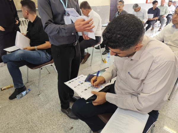 بازدید ریاست دانشگاه از روند برگزاری آزمون ارزشیابی جامع صلاحیت های حرفه ای (اصلح) 15