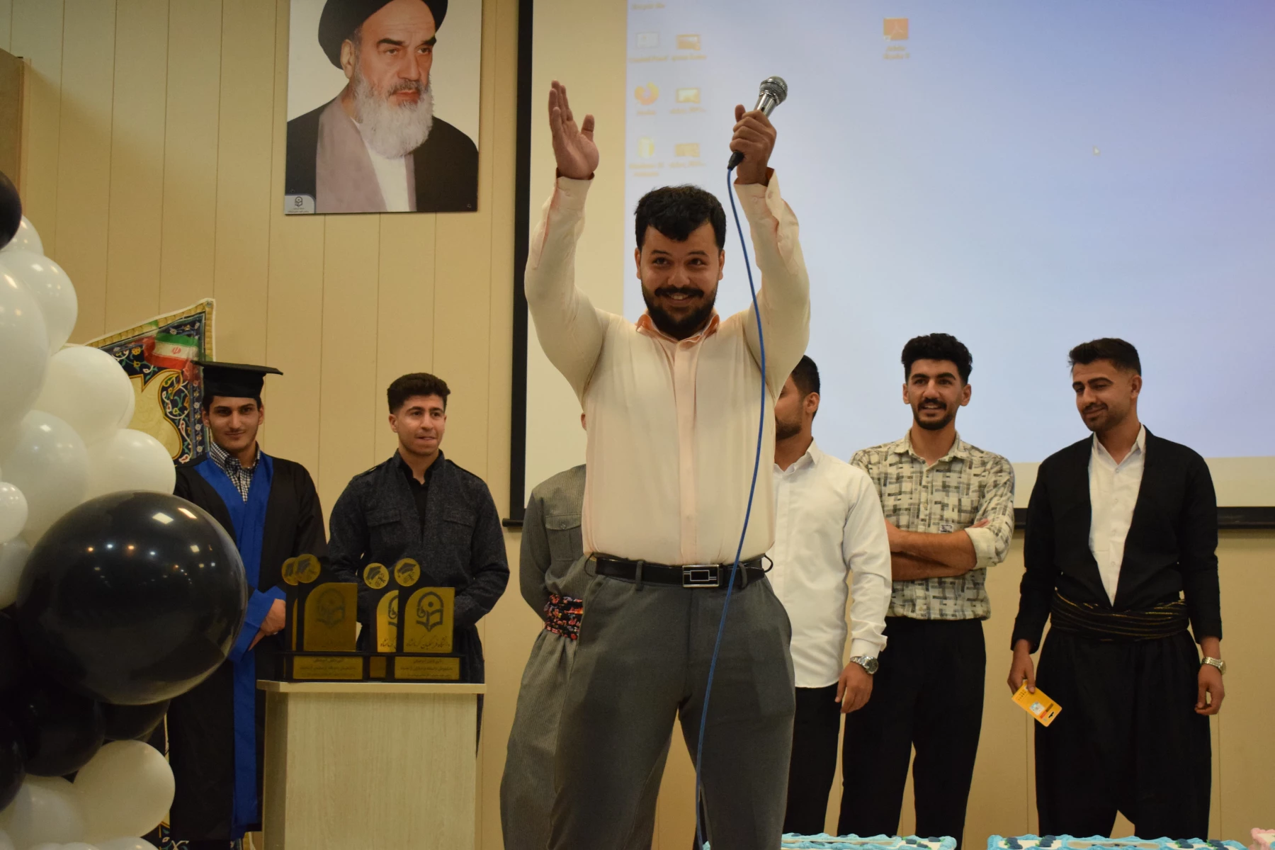 برگزاری مراسم جشن دانش آموختگی دانشجومعلمان کارشناسی ورودی 1400 و کاردانی ورودی 1402 13