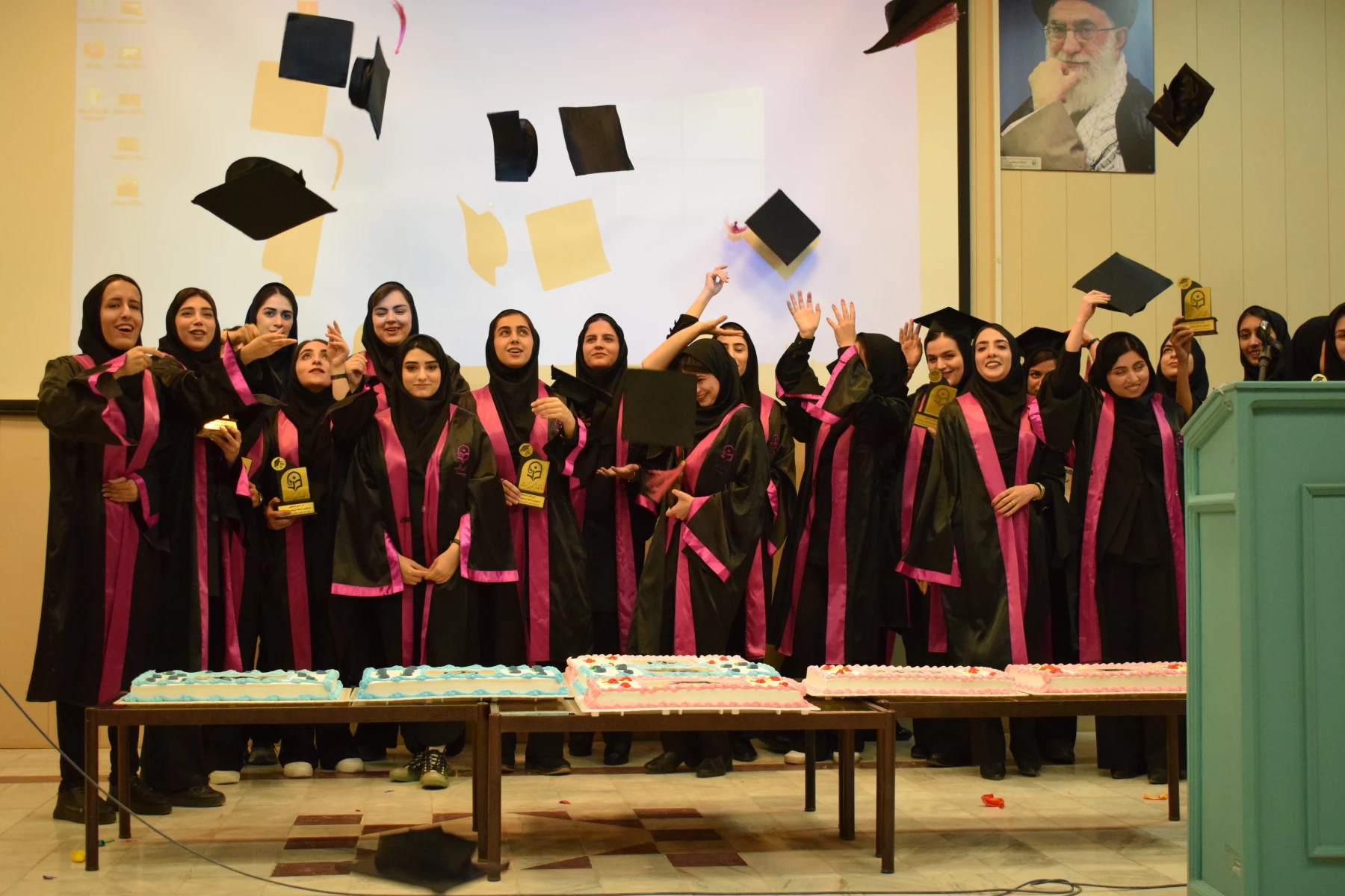 برگزاری مراسم جشن دانش آموختگی دانشجومعلمان کارشناسی ورودی 1400 و کاردانی ورودی 1402 27