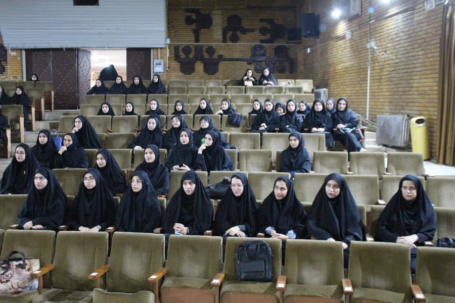 برگزاری جلسه توجیهی ویژه دانشجومعلمان ساکن سراهای دانشجویی پردیس شهید صدوقی  2