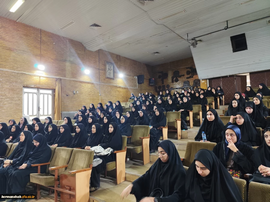 برگزاری جلسه توجیهی ویژه نو دانش معلمان ساکن سراهای دانشجویی پردیس شهید صدوقی 4