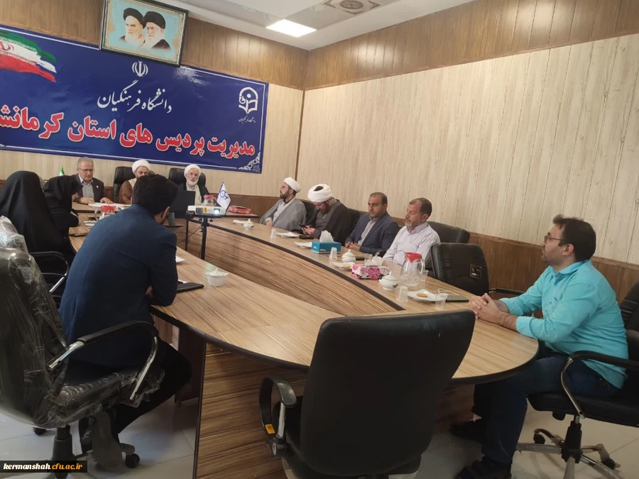 برگزاری نشست ستاد اقامه نماز دانشگاه فرهنگیان و بازدید از نماز خانه های پردیس شهید صدوقی 8