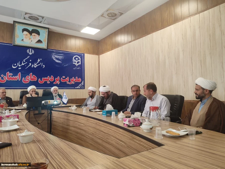 برگزاری نشست ستاد اقامه نماز دانشگاه فرهنگیان و بازدید از نماز خانه های پردیس شهید صدوقی 16