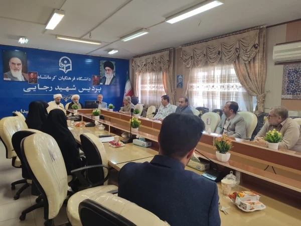 برگزاری نشست ستاد اقامه نماز دانشگاه فرهنگیان و بازدید از نماز خانه های پردیس شهید صدوقی 6