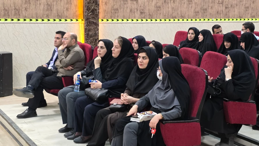 برگزاری دوره توجیهی کارورزی ۱ و ۳ ویژه مدیران و معلمان راهنمای مدارس 4