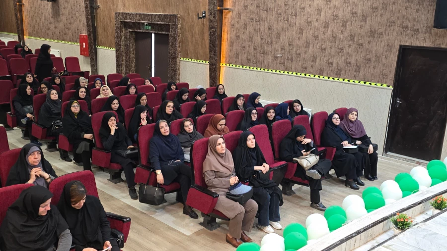 برگزاری دوره توجیهی کارورزی ۱ و ۳ ویژه مدیران و معلمان راهنمای مدارس 6