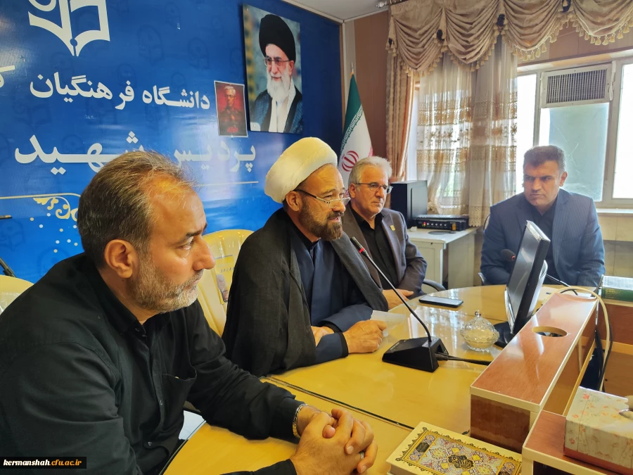 برگزاری نشست هم اندیشی اساتید با موضوع روایت جنگ تحمیلی جدید؛ گفتمان دفاع مقدس جدید 4