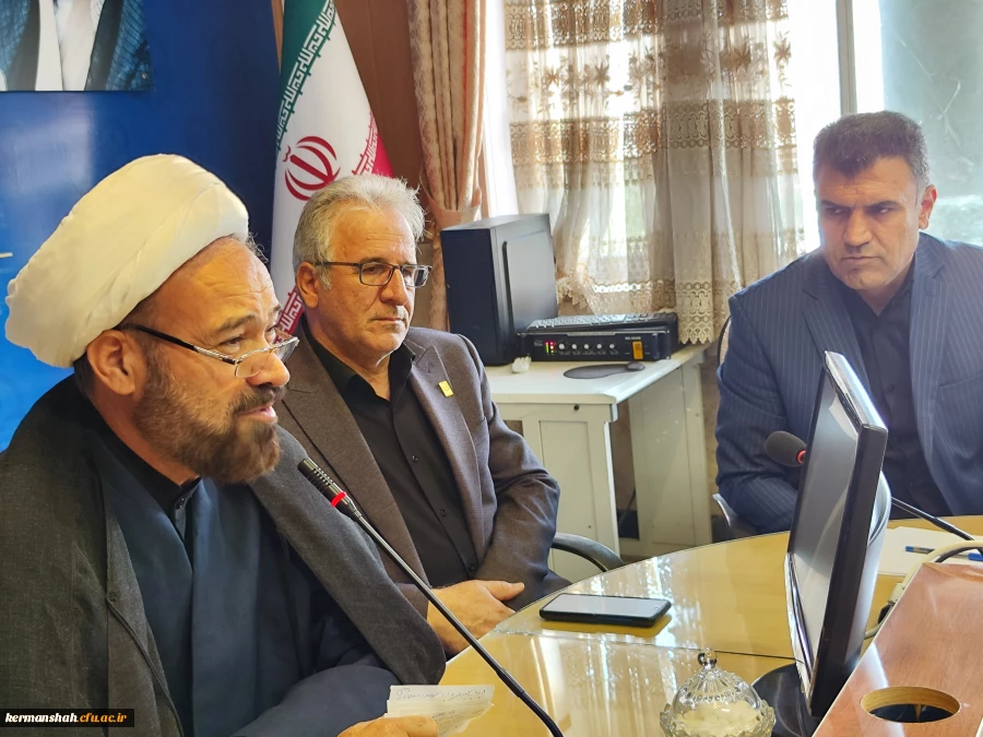 برگزاری نشست هم اندیشی اساتید با موضوع روایت جنگ تحمیلی جدید؛ گفتمان دفاع مقدس جدید 5