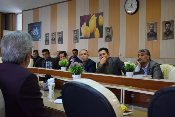 برگزاری نشست هم اندیشی اساتید با موضوع تبیین نقش دانشگاه  فرهنگیان در تربیت معلم تراز سند تحول 6
