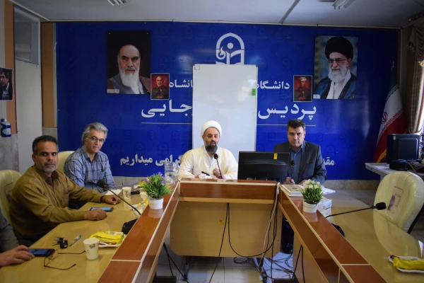 برگزاری نشست هم اندیشی اساتید با موضوع تبیین نقش دانشگاه  فرهنگیان در تربیت معلم تراز سند تحول 7