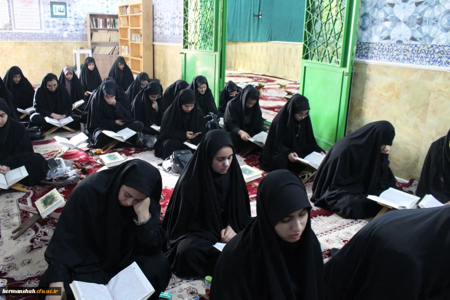 محفل انس با قرآن کریم در جوار امامزاده ابراهیم(ع) طاقبستان 10