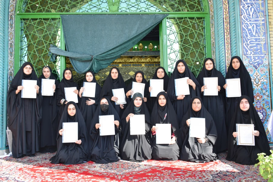 برگزاری محفل انس با قرآن کریم در جوار امامزاده ابراهیم(ع) طاقبستان 2